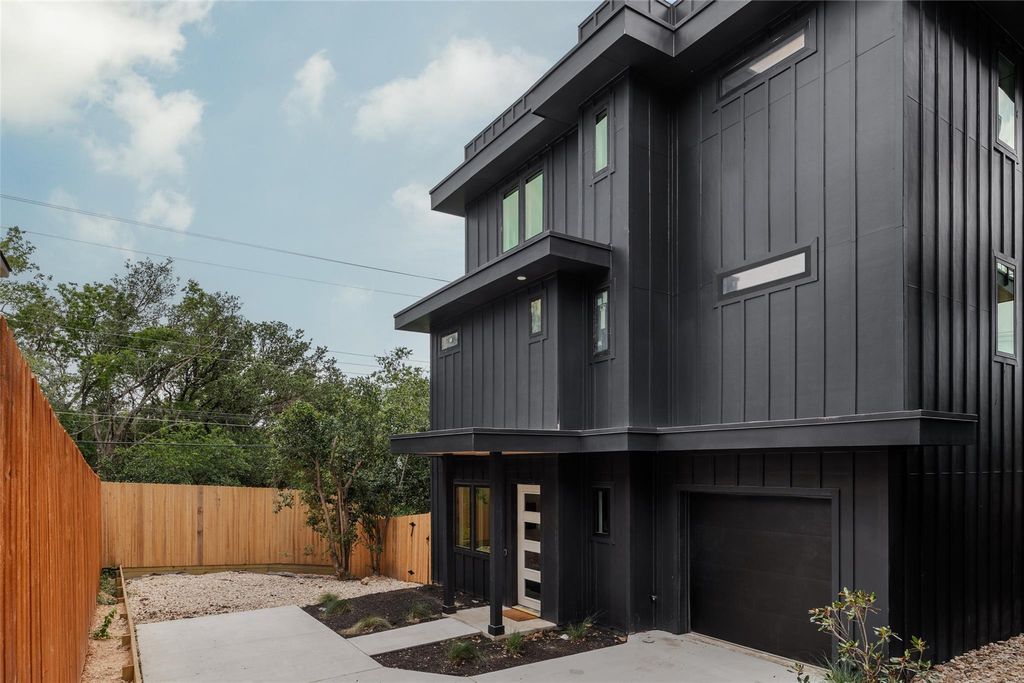 505 Philco DR 3, Austin, TX 78745