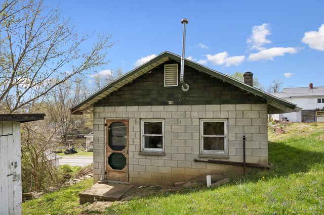 400 E 7th, Manchester, OH 45144