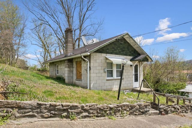 400 E 7th, Manchester, OH 45144