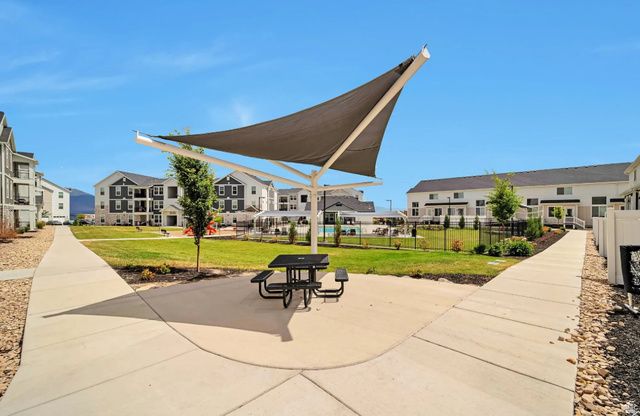 1763 N BLAZE LN, Saratoga Springs, UT 84045