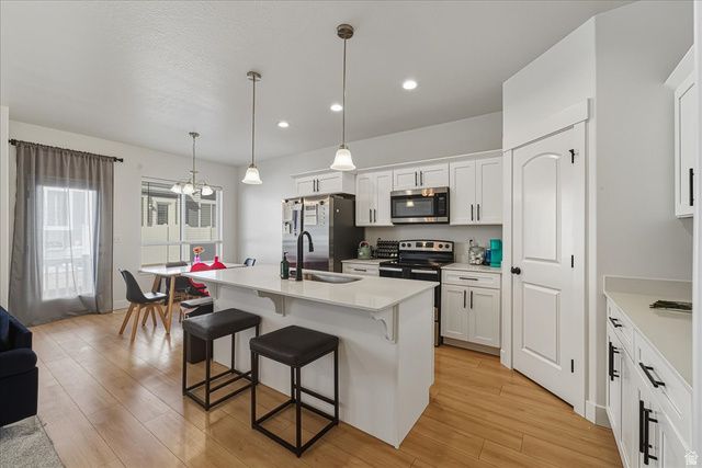 1763 N BLAZE LN, Saratoga Springs, UT 84045