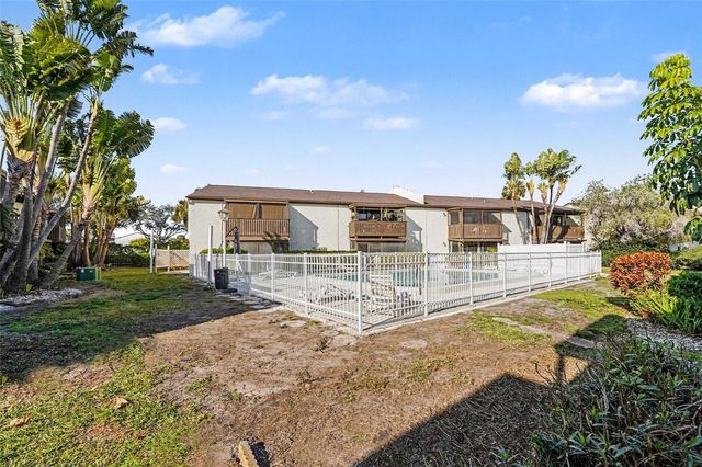 731 115TH AVENUE N 1705, St Petersburg, FL 33716