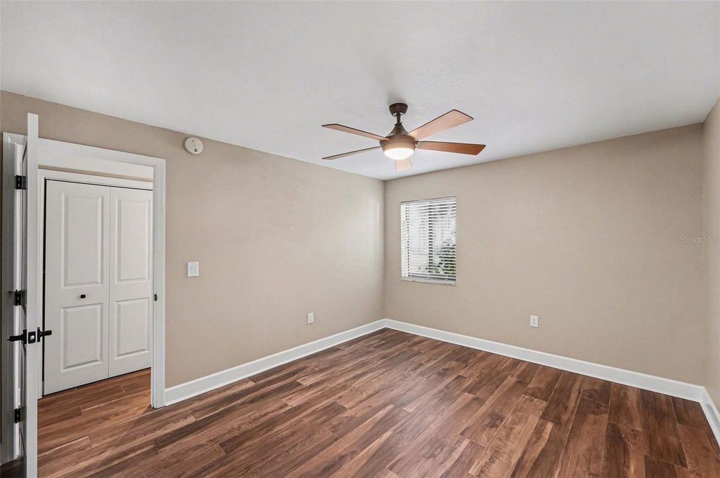 Image 13 of property listing at 731 115TH AVENUE N 1705, St Petersburg, FL 33716