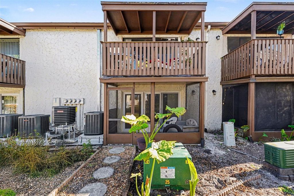 Image 23 of property listing at 731 115TH AVENUE N 1705, St Petersburg, FL 33716