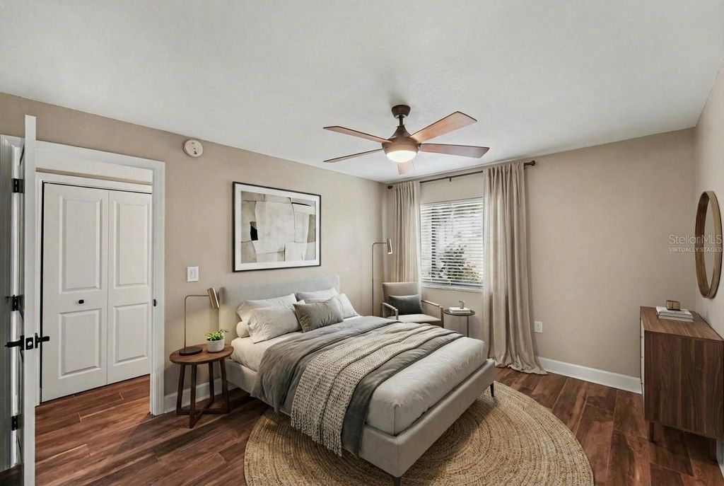 Image 5 of property listing at 731 115TH AVENUE N 1705, St Petersburg, FL 33716