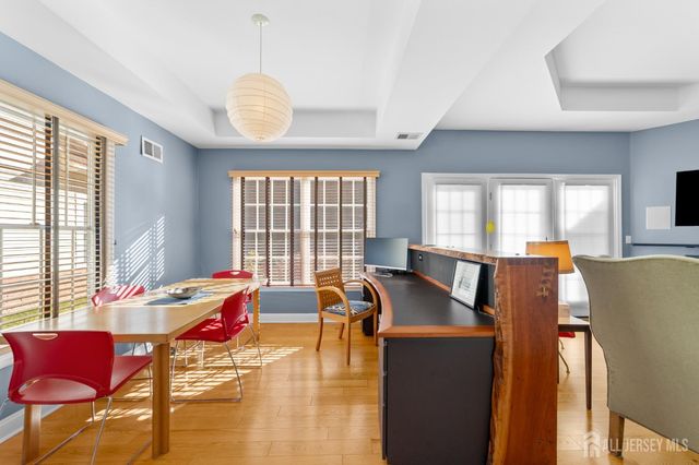 47 Hedge Row Road, Plainsboro, NJ 08540