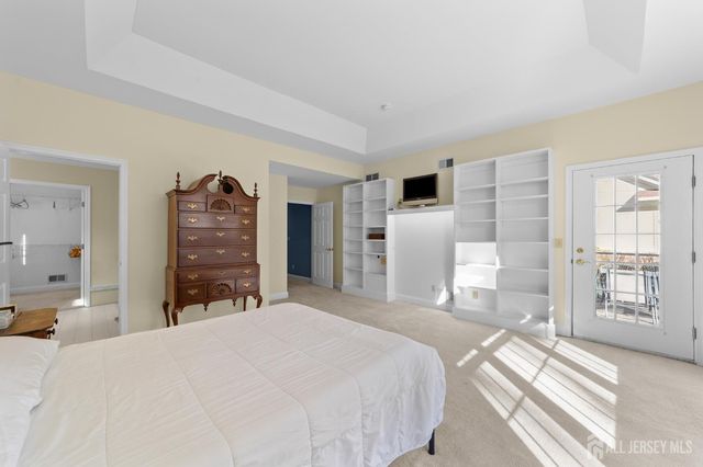 47 Hedge Row Road, Plainsboro, NJ 08540