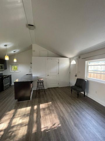 4201 56th St, Sacramento, CA 95820