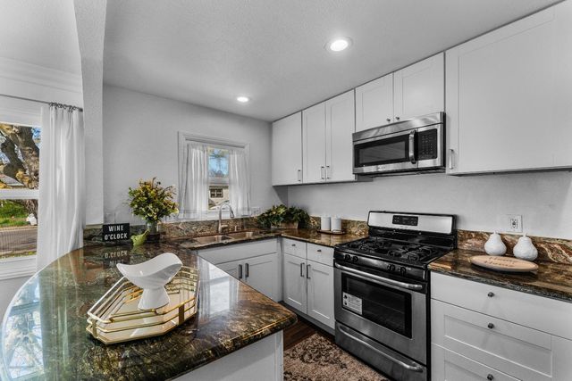 4201 56th St, Sacramento, CA 95820