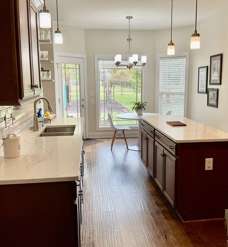 2725 Jasmine St, Lebanon, TN 37087