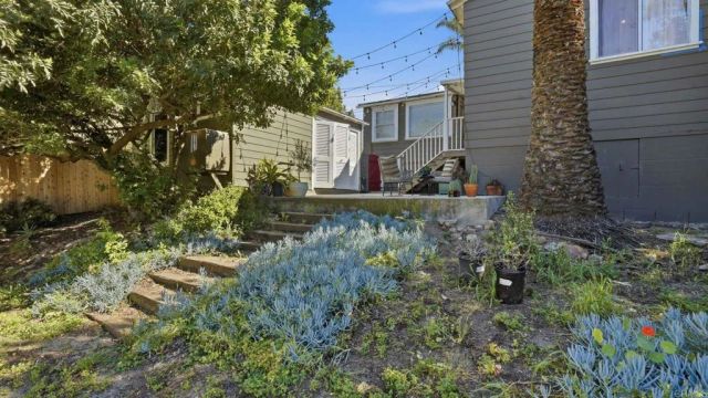 7580 Saranac Avenue, La Mesa, CA 91942