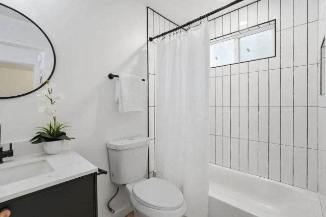 7580 Saranac Avenue, La Mesa, CA 91942