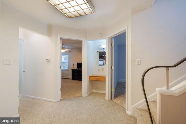 703 S VALLEY AVE, Vineland, NJ 08360