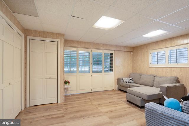 703 S VALLEY AVE, Vineland, NJ 08360