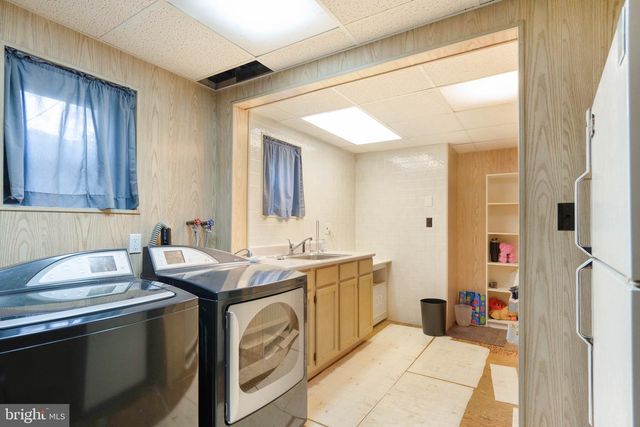 703 S VALLEY AVE, Vineland, NJ 08360