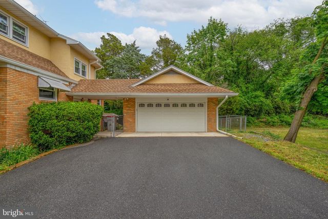 703 S VALLEY AVE, Vineland, NJ 08360