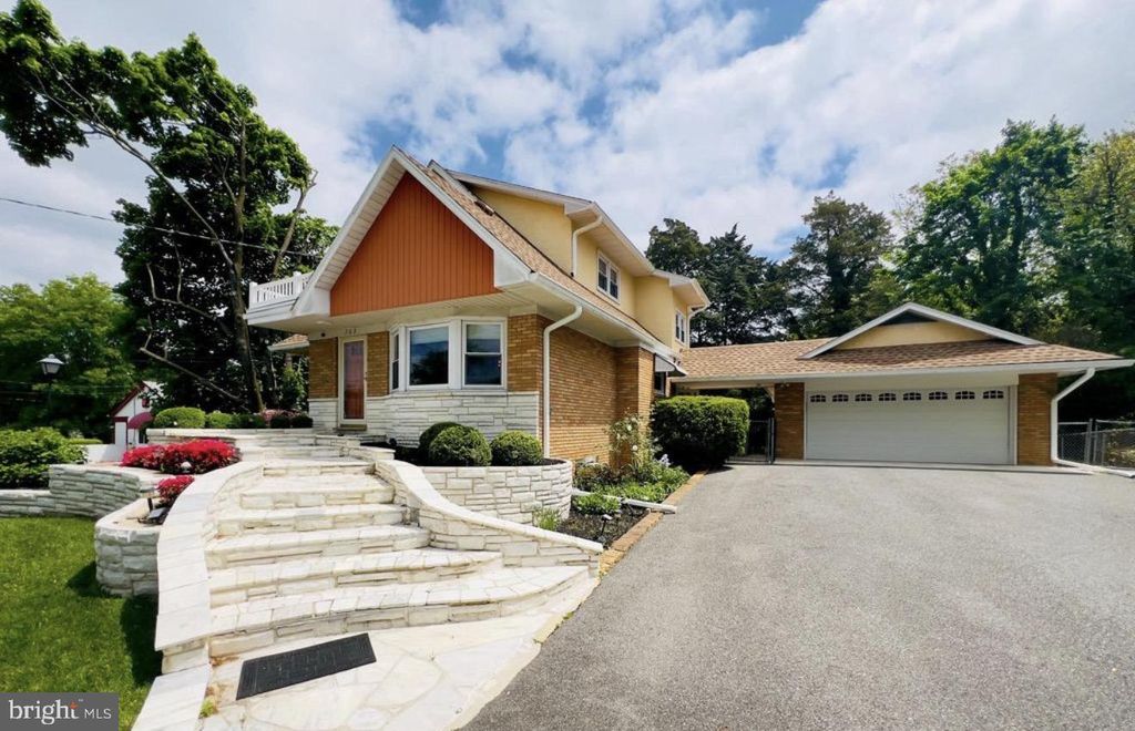 703 S VALLEY AVE, Vineland, NJ 08360