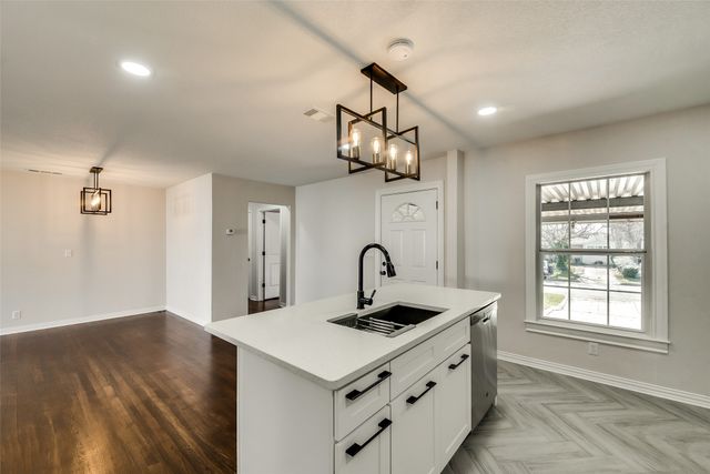 4332 Diaz Avenue, Fort Worth, TX 76107