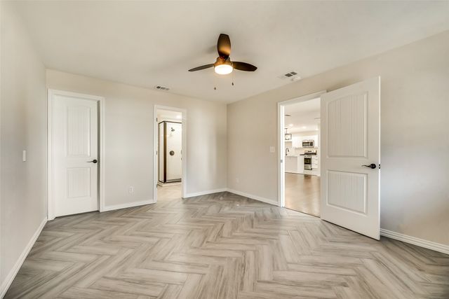 4332 Diaz Avenue, Fort Worth, TX 76107