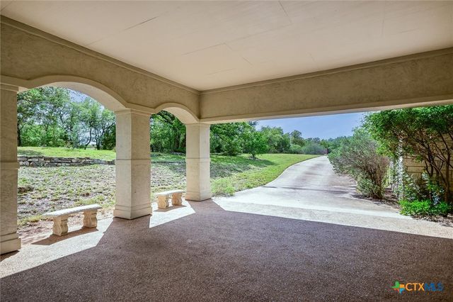 19620 Single Peak Cove, Spicewood, TX 78669