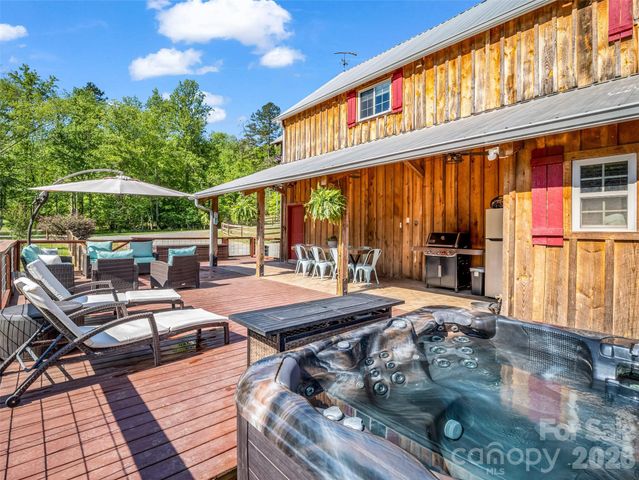 400 Calhoun Trail, Rutherfordton, NC 28139