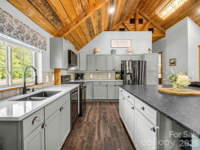 400 Calhoun Trail, Rutherfordton, NC 28139