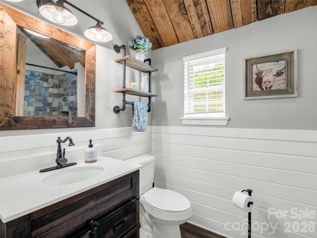 400 Calhoun Trail, Rutherfordton, NC 28139