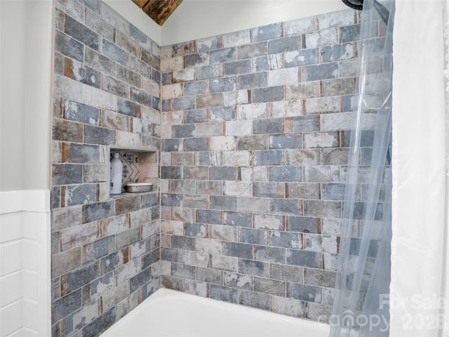 400 Calhoun Trail, Rutherfordton, NC 28139
