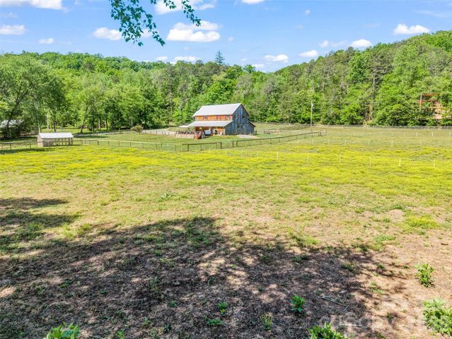 400 Calhoun Trail, Rutherfordton, NC 28139