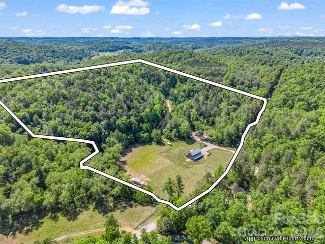 400 Calhoun Trail, Rutherfordton, NC 28139