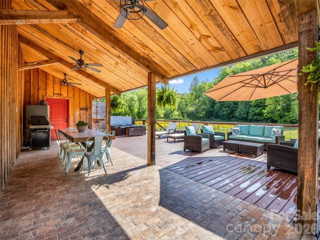 400 Calhoun Trail, Rutherfordton, NC 28139