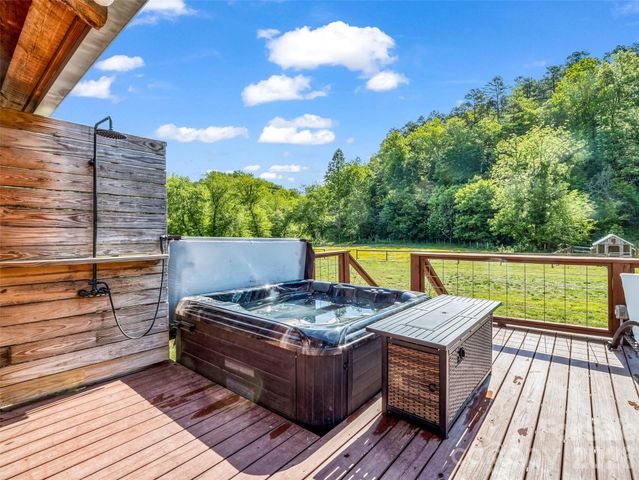 400 Calhoun Trail, Rutherfordton, NC 28139