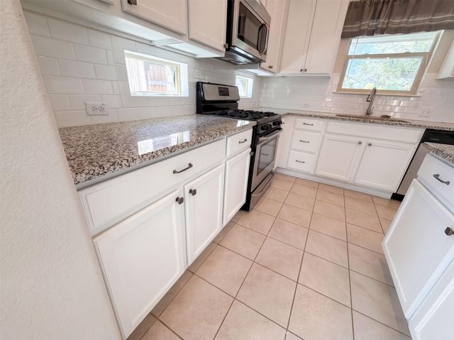 11106 Bruneau TRL, Austin, TX 78754