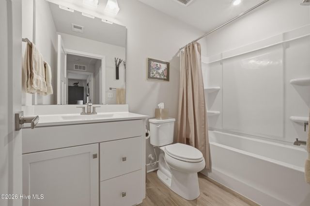 101 Spinnaker Street A, Elizabeth City, NC 27909