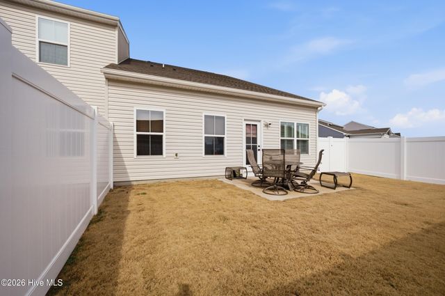 101 Spinnaker Street A, Elizabeth City, NC 27909