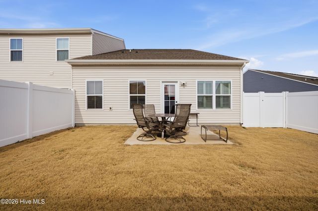 101 Spinnaker Street A, Elizabeth City, NC 27909