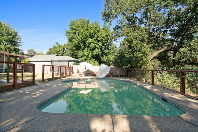 8956 Eden Oaks Ave, Orangevale, CA 95662