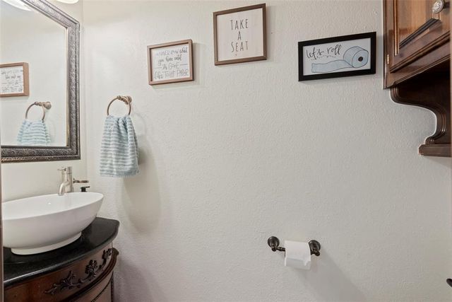 541 Wildmeadow Drive, Edmond, OK 73003