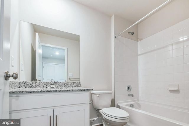 121 NOOTKA WAY, Winchester, VA 22602