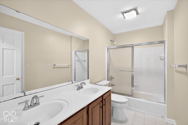 14038 Springmill Ponds Circle, Carmel, IN 46032