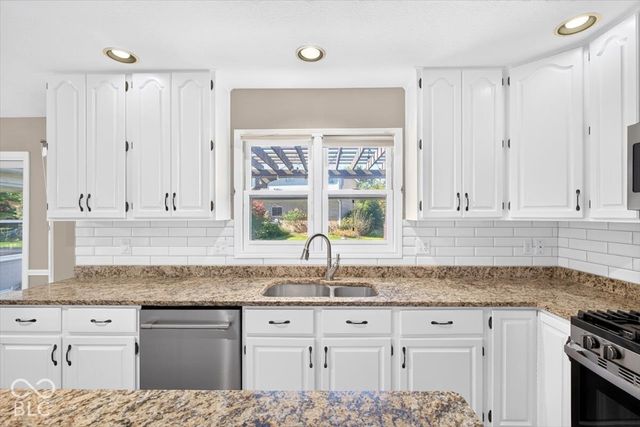 14038 Springmill Ponds Circle, Carmel, IN 46032