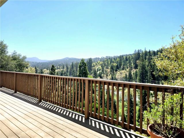 22337 Briarwood, Crestline, CA 92325