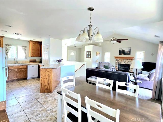 22337 Briarwood, Crestline, CA 92325