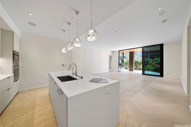 1388 Ala Moana Boulevard 2302, Honolulu, HI 96814