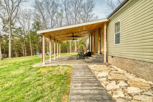 721 Spa Rd, Lewisburg, KY 42256
