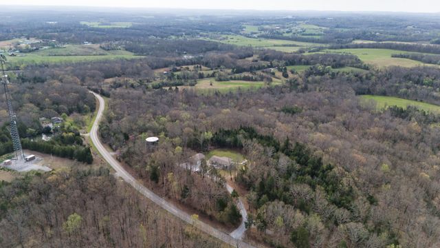 721 Spa Rd, Lewisburg, KY 42256