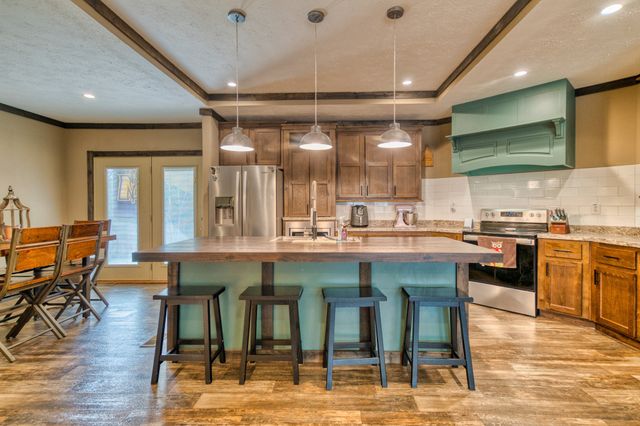 721 Spa Rd, Lewisburg, KY 42256