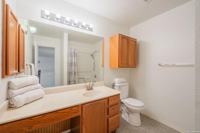 124 Springtree Grove, Cibolo, TX 78108