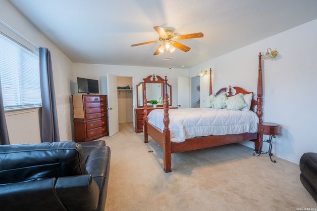 124 Springtree Grove, Cibolo, TX 78108