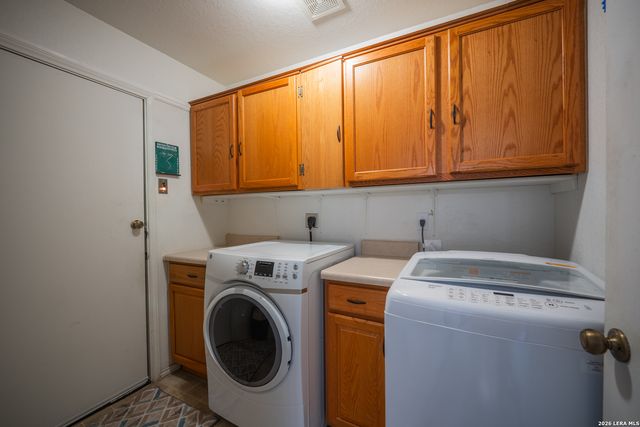 124 Springtree Grove, Cibolo, TX 78108